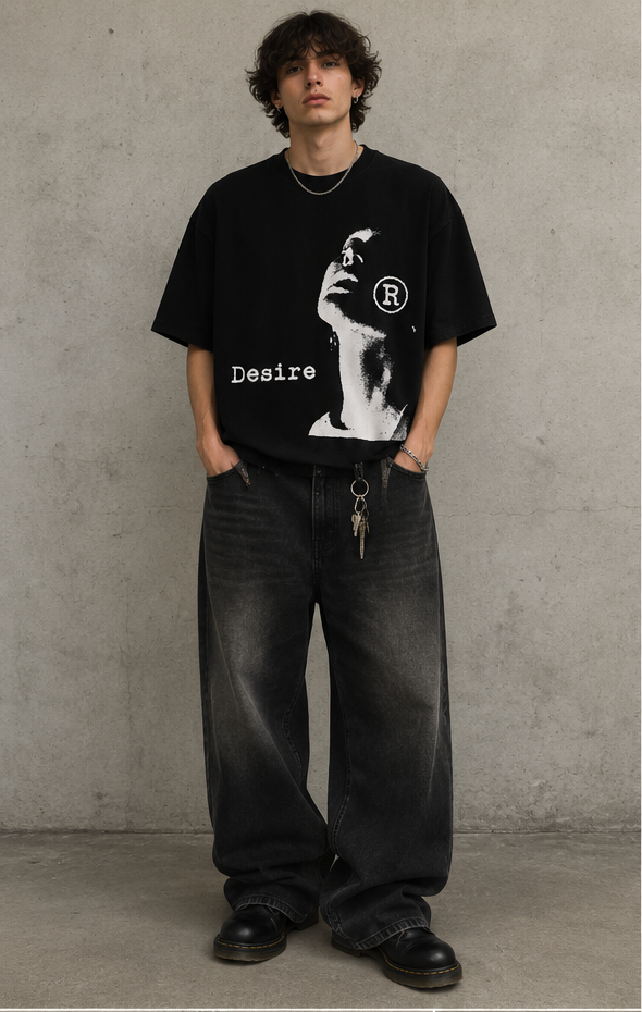 Camiseta Oversize Vintage Desire Negra con Estampado Gráfico Unisex | Streetwear