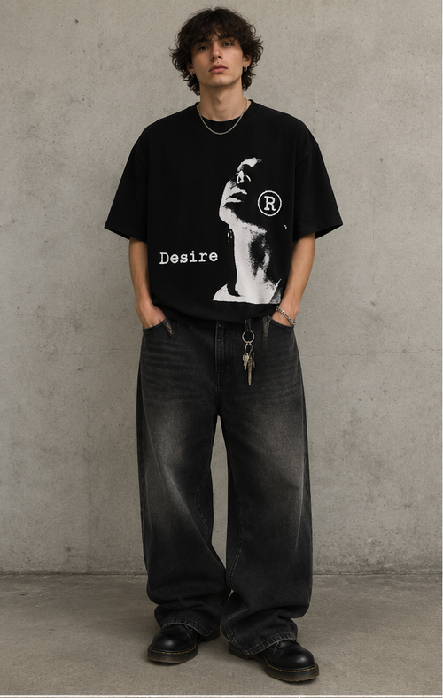 Camiseta Oversize Vintage Desire Negra con Estampado Gráfico Unisex | Streetwear