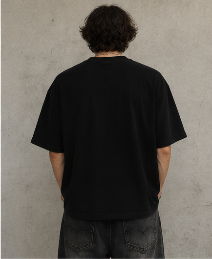 Camiseta Oversize Vintage Desire Negra con Estampado Gráfico Unisex | Streetwear